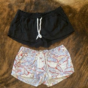 Roxy booty shorts